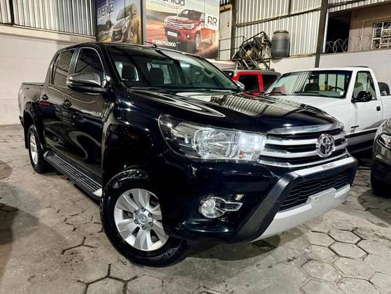 TOYOTA HILUX 2.8 SRV 4X4 CD 16V DIESEL 4P AUTOMÁTICO